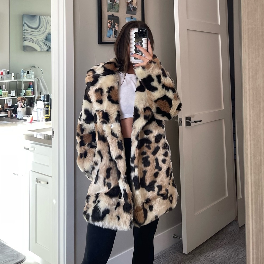 Missguided Leopard Faux Fur Jacket US 2 - NWT